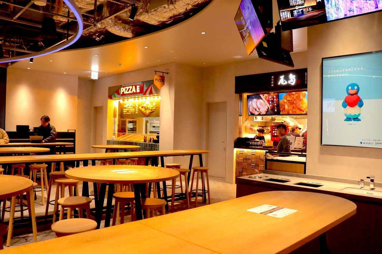 横浜DeNAベイスターズの全試合を観戦＆応援！グルメ大充実のライブビューイング施設「THE LIVE」がハマスタ近くにオープン