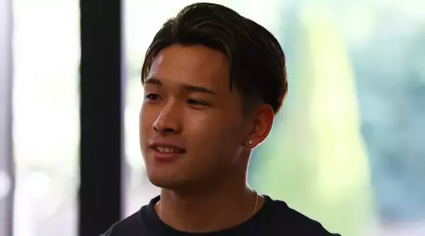 日本代表入りが期待される23歳大器、W杯5大会出場の先輩長友佑都への思いを明かす「悔いがあるのは、佑都さんと…」