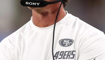 「フットボールには影響ない」——NFL49ersのオーナー逮捕、偽名に隠された素顔とは