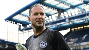 「日本のゲーム機で…」7ヶ国語を操るレジェンドGK、驚きの語学習法を明かす