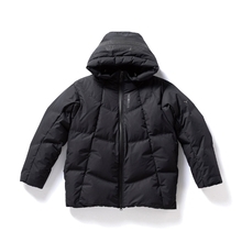 モレリア40周年記念！ミズノが発売した「全世界100着限定生産」「11万円」のダウンジャケットがすごい