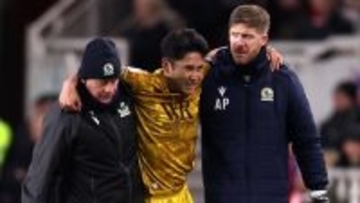 「本人は悪い予感がしている」森下龍矢、負傷交代…ブラックバーン監督が心配する