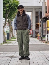 【ベスト】をサッと羽織るだけ。「30代コーデ」を格上げする着こなし方