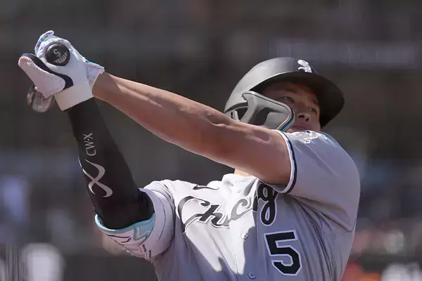 村上宗隆のカード引換券が米国で200万円超！日本人選手カードに何が起きているのか