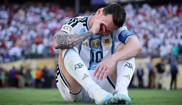 39歳メッシ、涙…W杯連覇を逃したアルゼンチン監督が敗戦の弁「全力を尽くしてくれた…非難の余地などない」