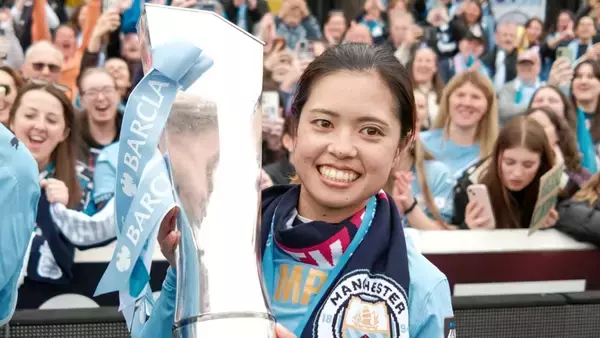 「ピッチの妖精」「サッカーの化身」29歳日本人女子スターの美技に海外驚嘆！