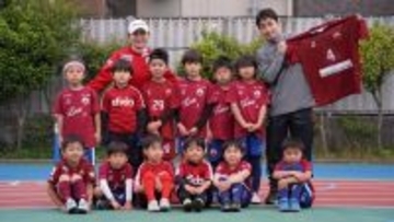 プロゴルファー横峯さくら、次世代支援プロジェクトでフットサル「フウガドールすみだ」と2年契約！育成年代のユニフォーム胸スポンサーに就任