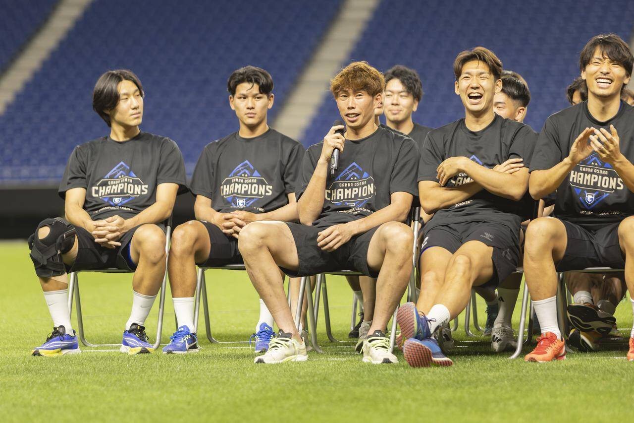 ACL2優勝！G大阪、GKの荒木琉偉が優勝報告会で「一生の思い出になる」激闘と初タイトル獲得の思い明かす