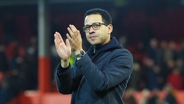 「まったく容認できない」世界的名門クラブ指揮官、ブラジル代表FWの人種差別被害に言及…過去には自身も差別の被害に