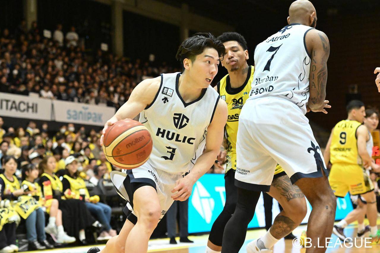 「本当に大好き」…サンロッカーズ渋谷のベンドラメ礼生がホーム“青学”に感謝。アルティーリ千葉の大塚裕土も、古巣との思い出を明かす【Pick Up B.LEAGUE】