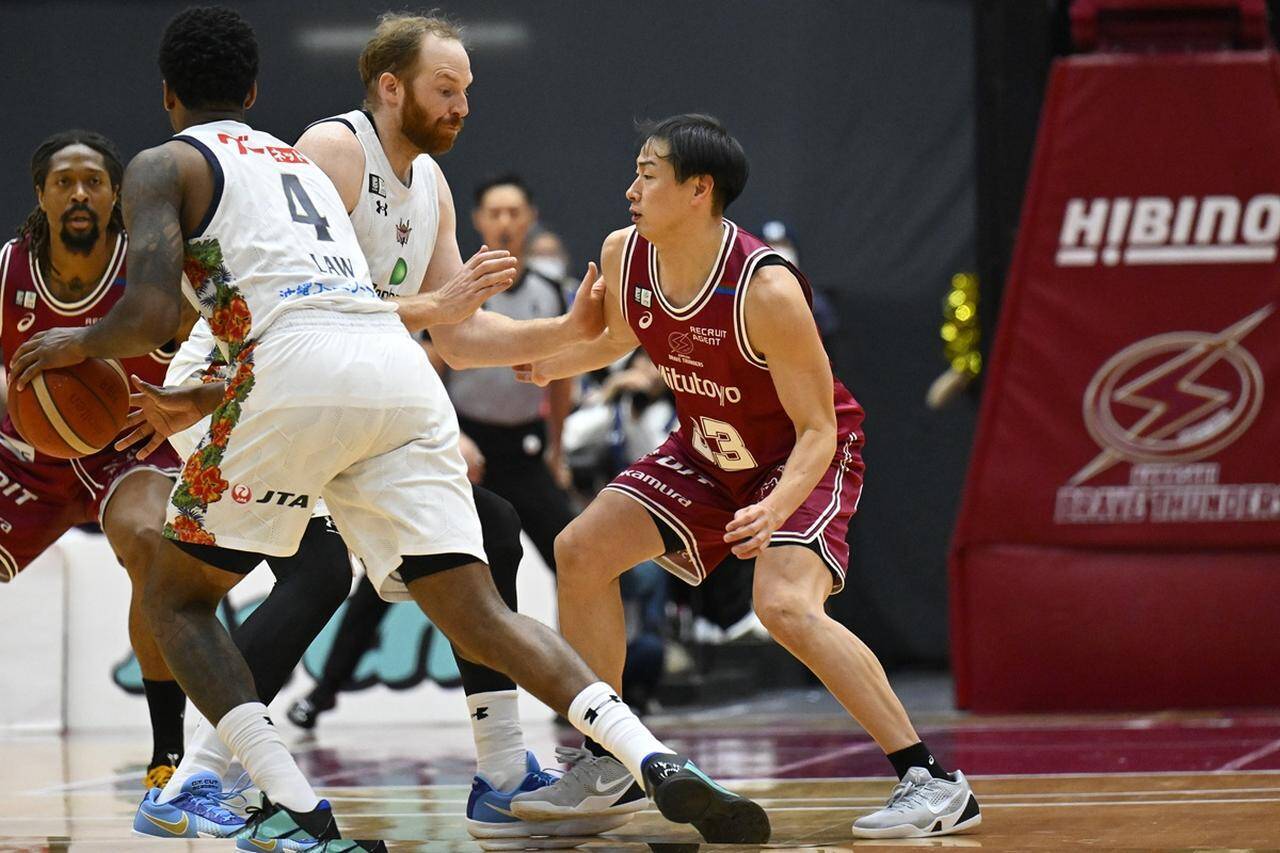 Bリーグのフランチャイズプレーヤーたち。川崎ブレイブサンダースの篠山竜青、長谷川技、琉球ゴールデンキングスの岸本隆一が語る、チーム一筋の思い【PickUp B.LEAGUE】