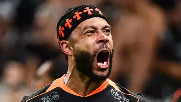 日本代表とW杯で戦うオランダのエースFWデパイ、ヘアバンド論争を一蹴！「16歳からアンチがいた…どうでもいいだろ」