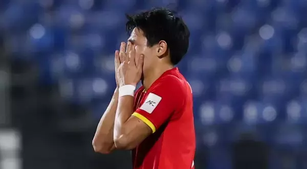 U-23韓国代表を撃破したベトナムの韓国人監督、危険タックルで一発退場選手について「過剰な興奮からミス」