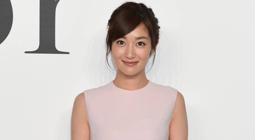 かわいい！サッカー日本代表選手と結婚した美しすぎる奥さんたち