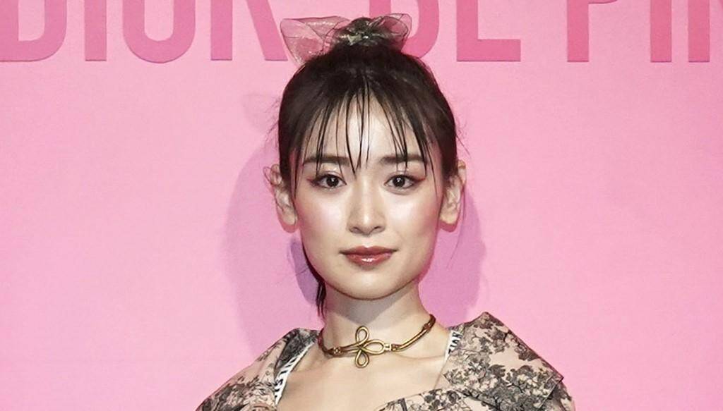 かわいい！サッカー日本代表選手と結婚した美しすぎる奥さんたち