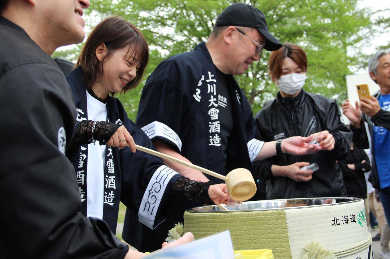 地元日本酒イベントに登壇。髙木菜那が明かす、姉妹の思い出と仲良し柔道家との驚きのエピソード