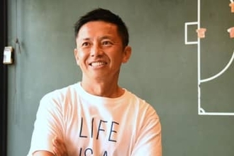 「サッカーなんて絶対見ない」が変わった時　日本代表の応援ソングを作るミュージシャンの挫折と栄光