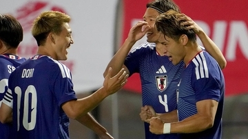 日本代表に1-3敗戦のウルグアイ、地元メディアはフォルラン監督が「安全策を取った」と分析…日本の“逆足ウィング”に手を焼く