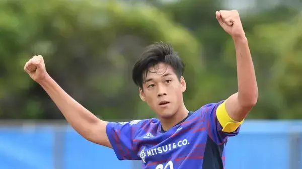 「純⼦、ごめんなさい」現役引退のサッカー選手、愛する妻に“公開”謝罪