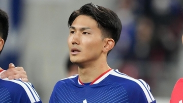 日本代表DF渡辺剛、フェイエノールトでポジション入れ替え！相棒は「もっと早くやればよかった」