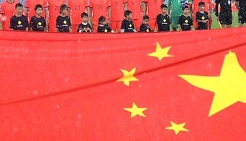 「砂漠に木を植えるようなもの」中国サッカーの登録選手が18倍に増えても日本に追いつけない理由