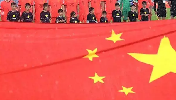 「砂漠に木を植えるようなもの」中国サッカーの登録選手が18倍に増えても日本に追いつけない理由