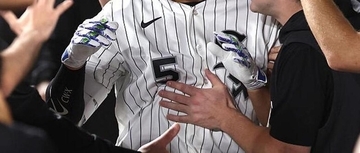 「比べるものじゃない」大谷超えの23号を放った村上宗隆が明かした"淡々"の理由