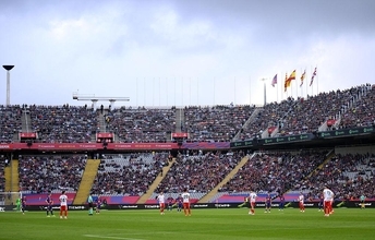 異例！？スペイン1部リーグ、選手たちが試合開始から15秒プレーせずに停止…その理由とは