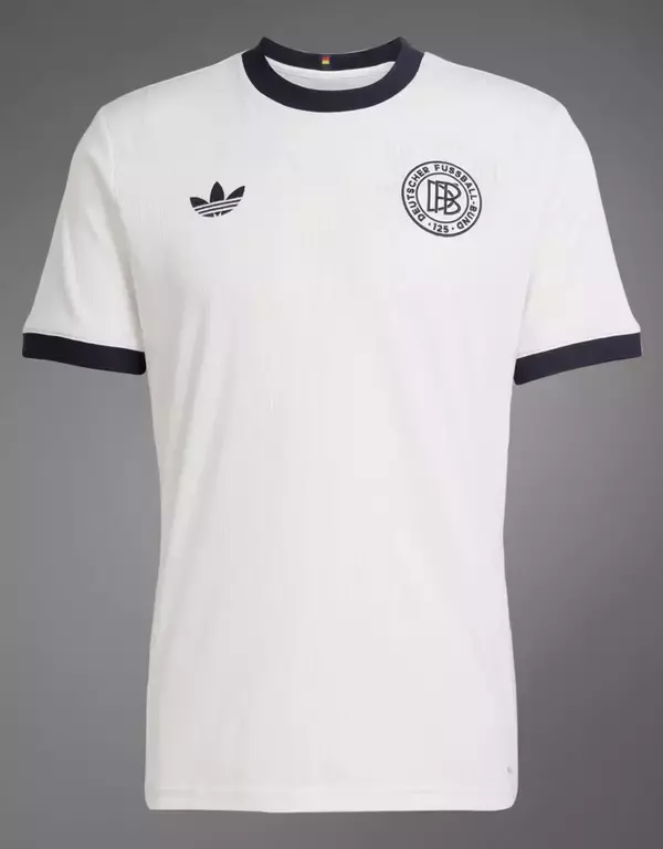 ドイツ代表、超レトロな125周年記念ユニフォームを発表！「adidas最後 
