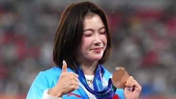 二重整形とタトゥーの中国美女選手、『個性強すぎで自己中』との母親の苦言に反論！「なぜ謙虚でなければいけないの？」