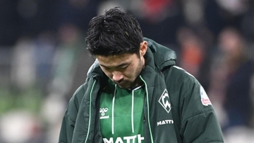 控え転落の菅原由勢、ブレーメン監督は敗戦も起用法正当化 「彼を先発させないのは正しい判断だったが…」