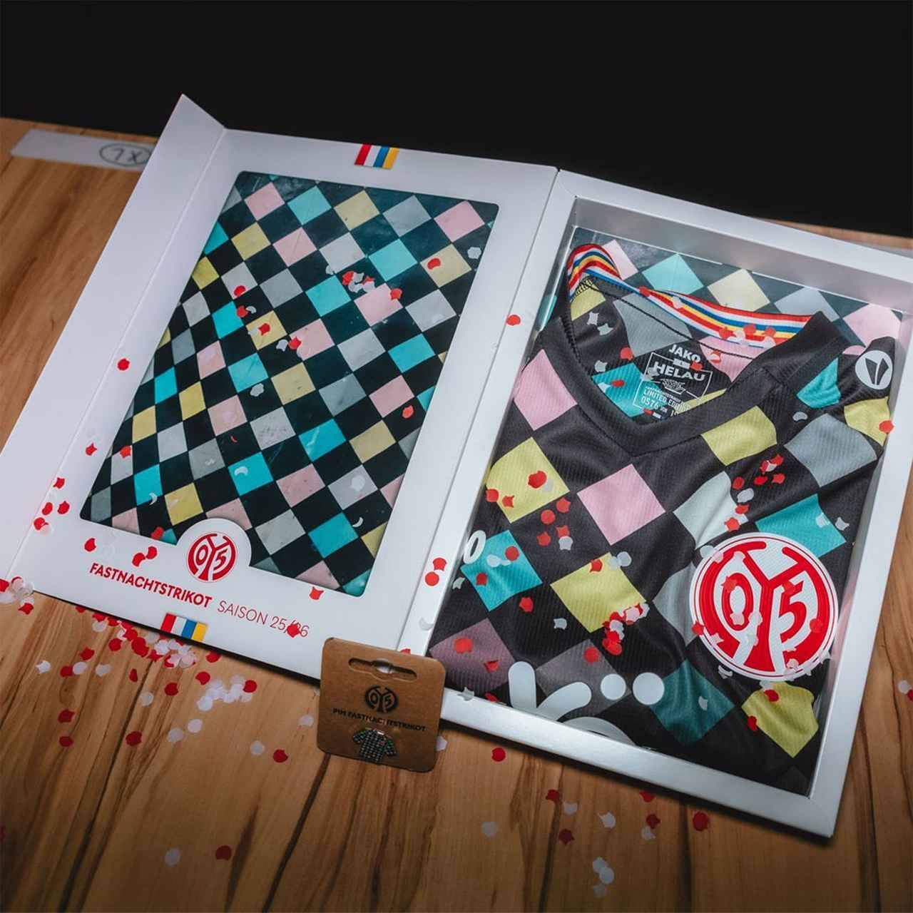 佐野海舟と川崎颯太のマインツが「カーニバル」限定ユニフォームを発表！“キャラ衣装”のダイヤ柄