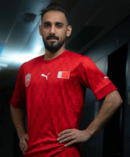 日本と対戦のバーレーン代表！昔は「BAHRAINでかロゴ」ユニを着ていた