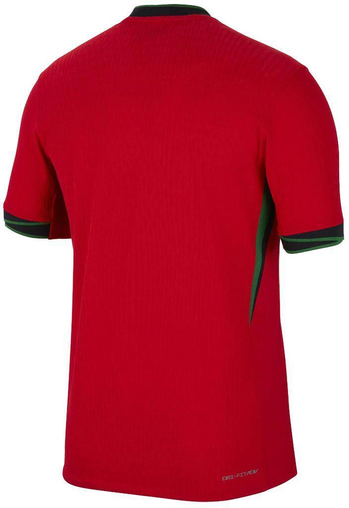 “最後のNIKE”かも？！ポルトガル代表がEURO2024に向けた新ユニフォーム発表　アウェイは「美しきタイル」