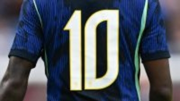 ネイマールも“後継者”もいないブラジル代表、背番号10を背負う選手が判明！注目の新ユニもお披露目