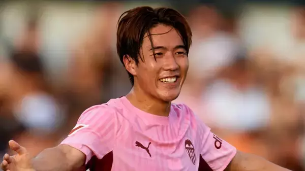 19歳日本人逸材、衝撃デビューのスペインで早くも警戒網！？ライバルのオランダ代表FWは構想外か