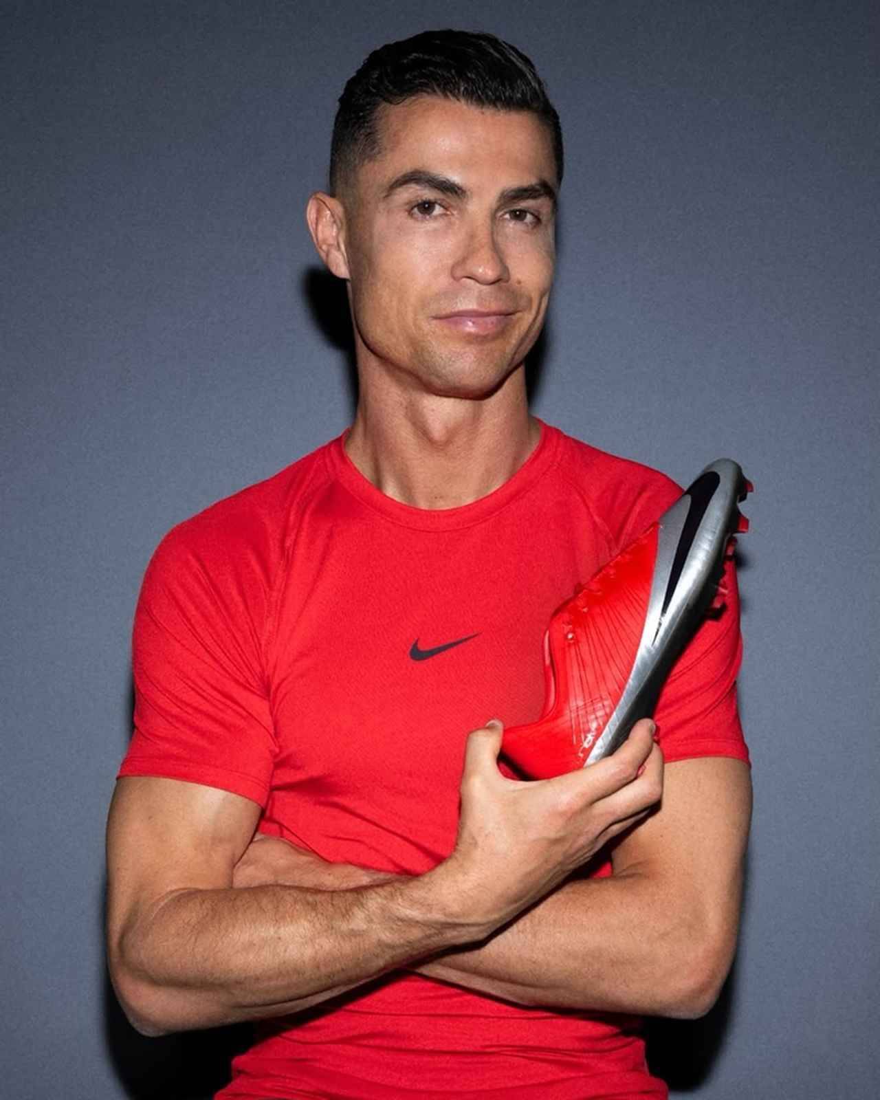 NIKE、伝説の“CR7スパイク”『初代マーキュリアルスーパーフライ』が復刻！4月8日発売