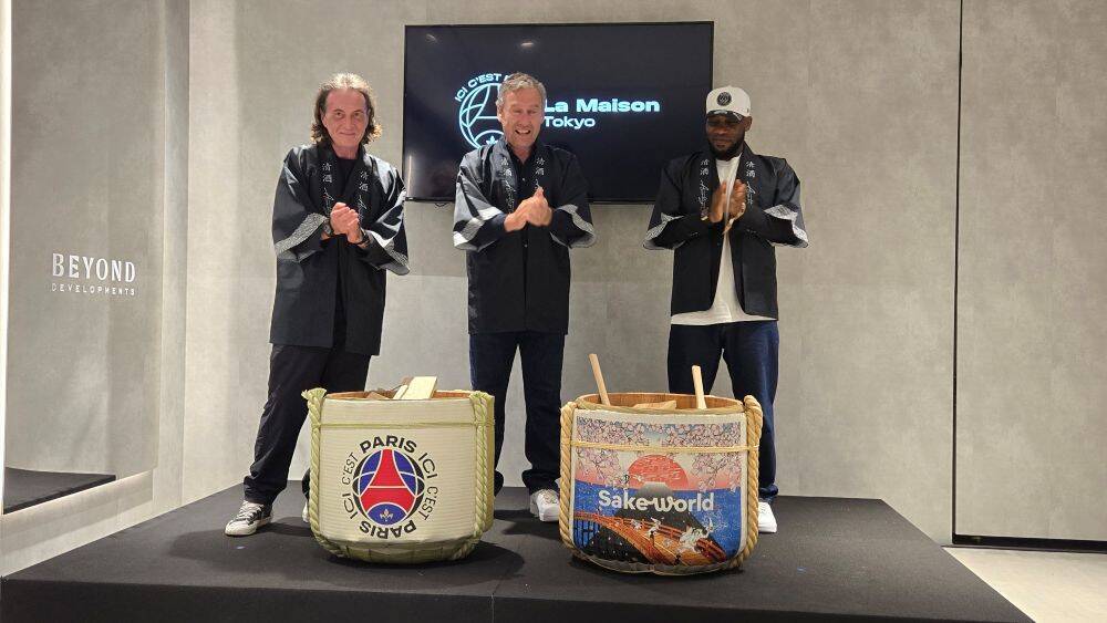 オコチャ、独占インタビュー！“創造の天才”がみる現代サッカーは…日本の思い出や中田英寿、ロナウジーニョとのエピソードも