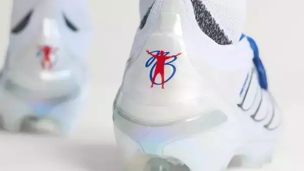 日本代表と対戦！“イングランドのエース”の最新シグネチャースパイクがadidasから登場