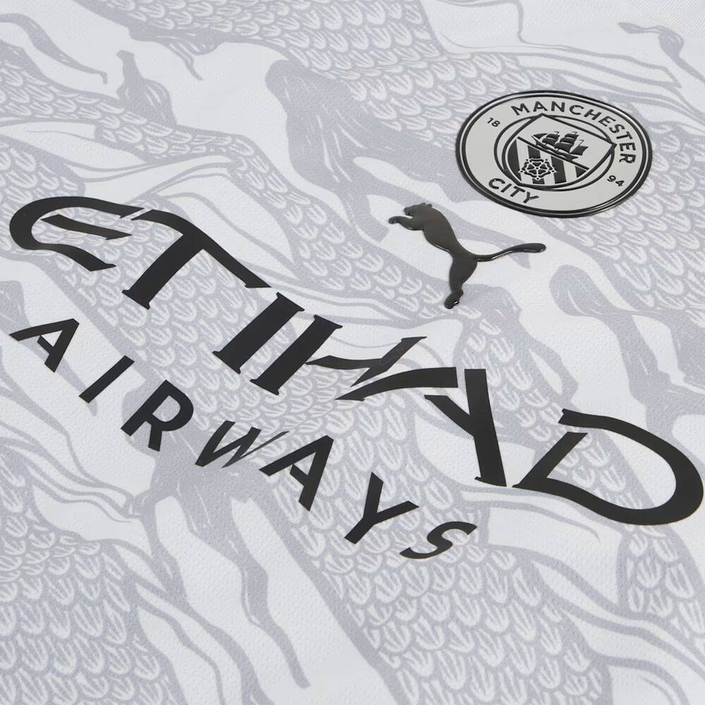 龍をデザイン！マンチェスター・シティにPUMA新作『イヤー・オブ・ザ・ドラゴン』コレクションが登場