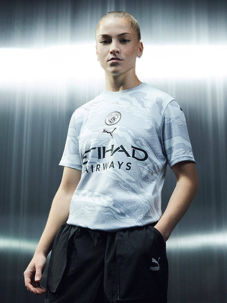 龍をデザイン！マンチェスター・シティにPUMA新作『イヤー・オブ・ザ・ドラゴン』コレクションが登場