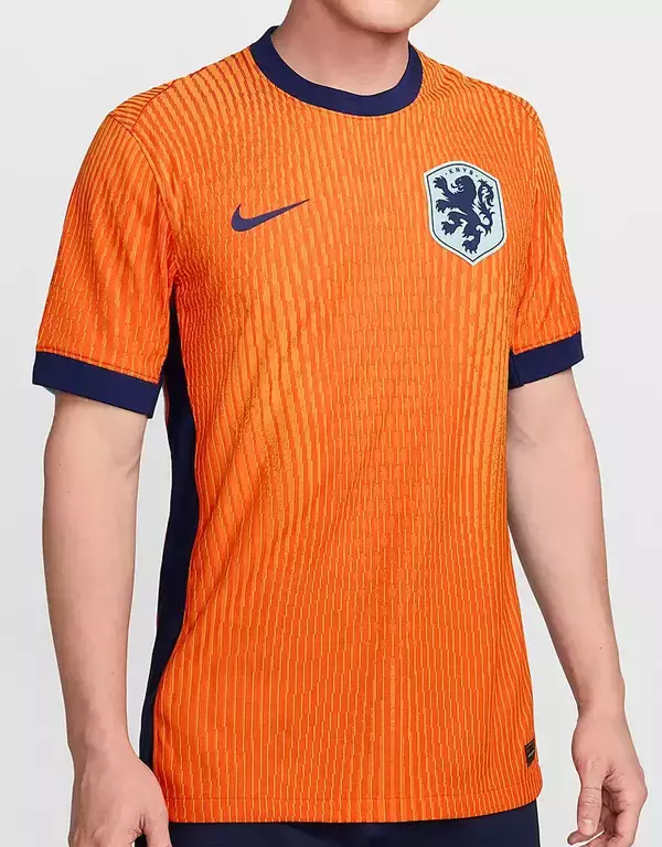 オランダ代表、EURO2024で着用する新ユニフォームを発表！アウェイは 