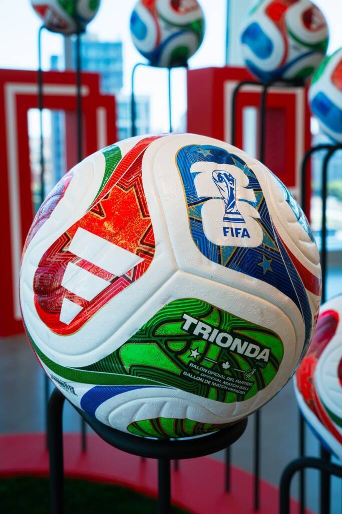 2026年サッカーW杯公式試合球についてブラジル代表レジェンド「見た瞬間に強く心に残る美しいボール」