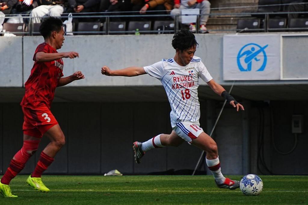 途中出場から人生初のハットトリック！流通経済大柏FW金子琉久が悔しさを晴らすゴール「プロになると決めている」