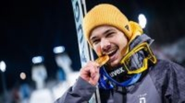 「人生で最高の偉業」スキージャンプ金メダリスト、実は“高所恐怖症”…苦悩を乗り越え100メートル超ジャンプ