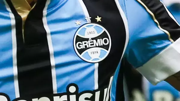 20歳日本人、ロナウジーニョを輩出した名門チームに電撃移籍か「家庭教師も付く」