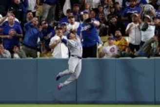 鈴木誠也、復帰後3試合連続本塁打、守備では本塁打キャッチと存在感……カブス監督「大きな戦力アップ」