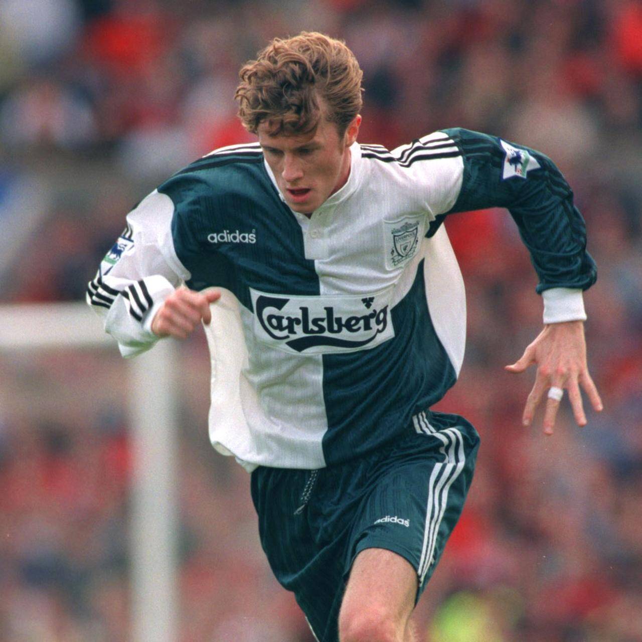 長野風花がモデルに！「リヴァプール×adidas」が90年代復刻ユニフォームを発表 “人気の胸ロゴ”も再現