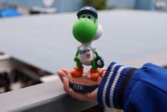 山本由伸が「ヨッシー」に！ドジャース同僚も行列を作った激レア人形