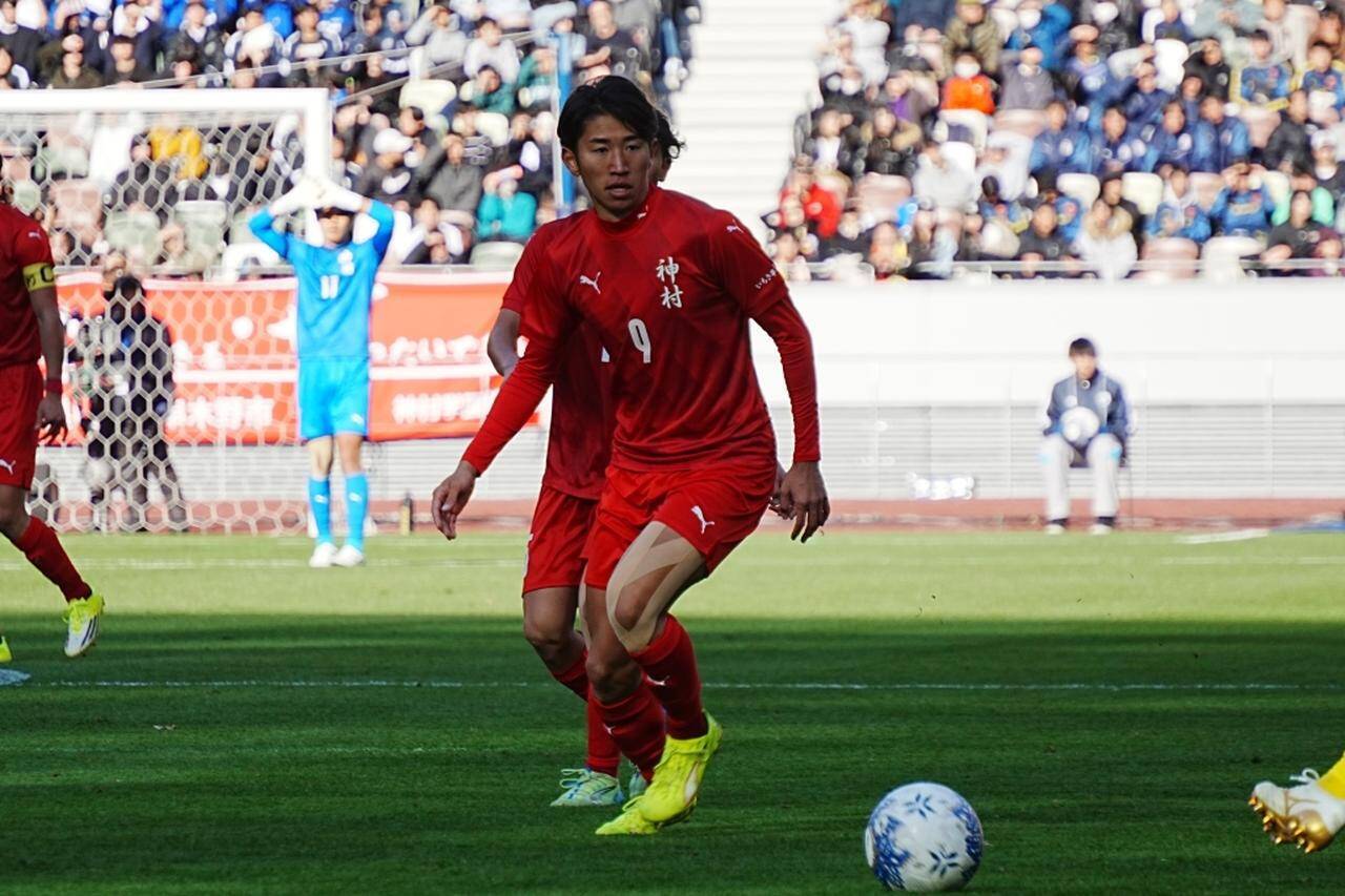 選手権決勝ハーフタイムに言われた「貢献できていない」得点ランク2位の神村学園FW倉中悠駕が悔しさを大学でぶつける「悔いはありません」